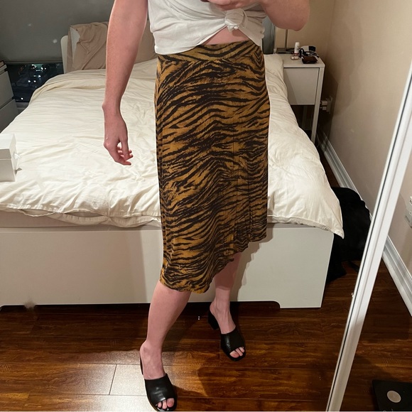Tiger print skirt - Picture 4 of 8
